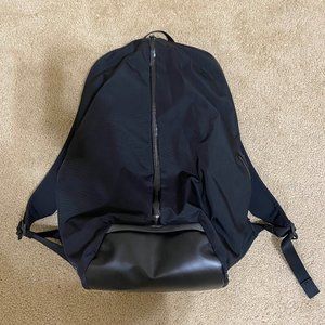 Lululemon Para Backpack 23L